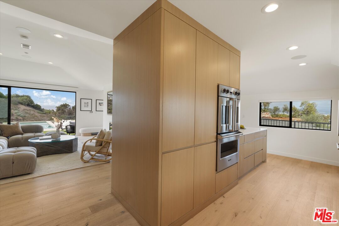 5255 Veronica Street Los Angeles, CA 90008 - Photo 35 of 75