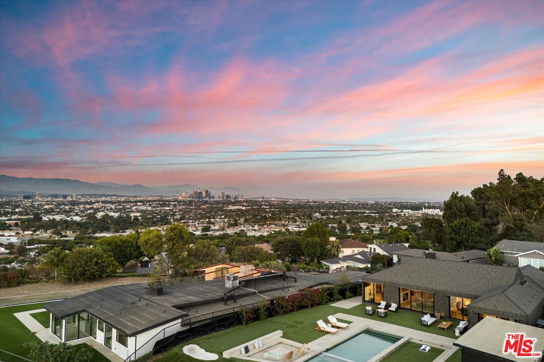 5255 Veronica Street Los Angeles, CA 90008 - Photo 4 of 75