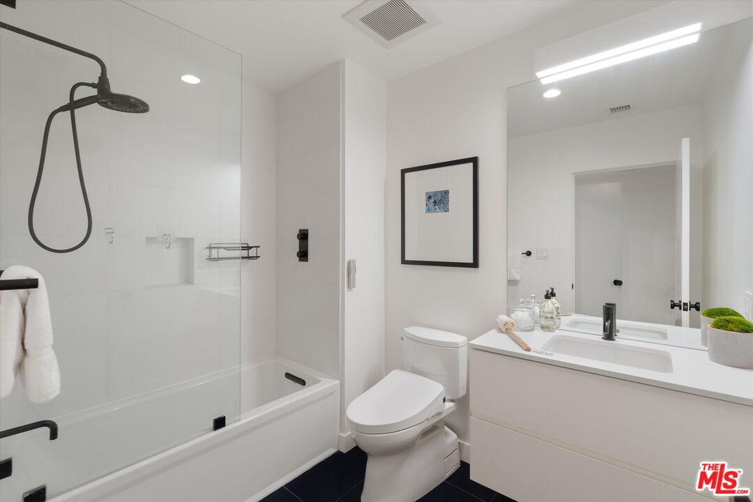 5255 Veronica Street Los Angeles, CA 90008 - Photo 51 of 75