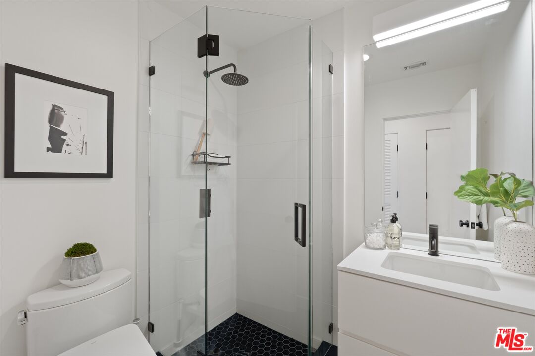 5255 Veronica Street Los Angeles, CA 90008 - Photo 55 of 75