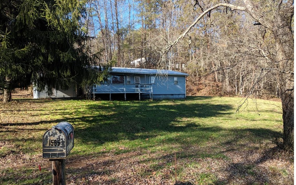 1583 Hendrix Road Murphy, NC 28906 - Photo 1 of 1 Main View