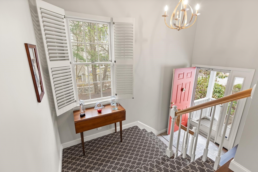 72 Putnam Street, Unit 72 Needham, MA 02494 - Photo 4 of 38