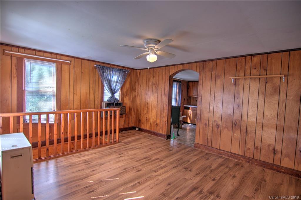 112 Rabbit Hop Road Spruce Pine, NC 28777 - Photo 5 of 15 Gallery Image 5