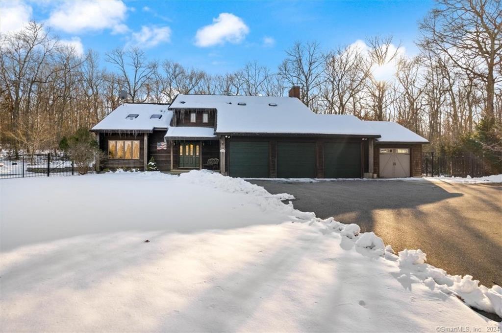 160 Butlertown Road Waterford, CT 06385 - Photo 1 of 1 Gallery Image 1