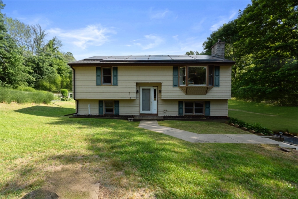 198 Lower Gore Road Webster, MA 01570 - Photo 2 of 37