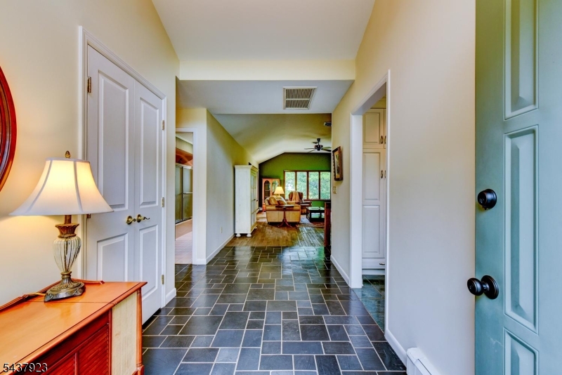 1 Hendrick Road Flemington, NJ 08822 - Photo 5 of 44