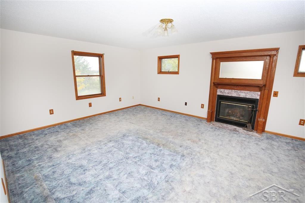 692 East Freeland Road Merrill, MI 48637 - Photo 18 of 29