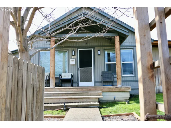 $356,000 | 400 West 6th Street, The Dalles, OR 97058