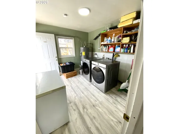 $356,000 | 400 West 6th Street, The Dalles, OR 97058