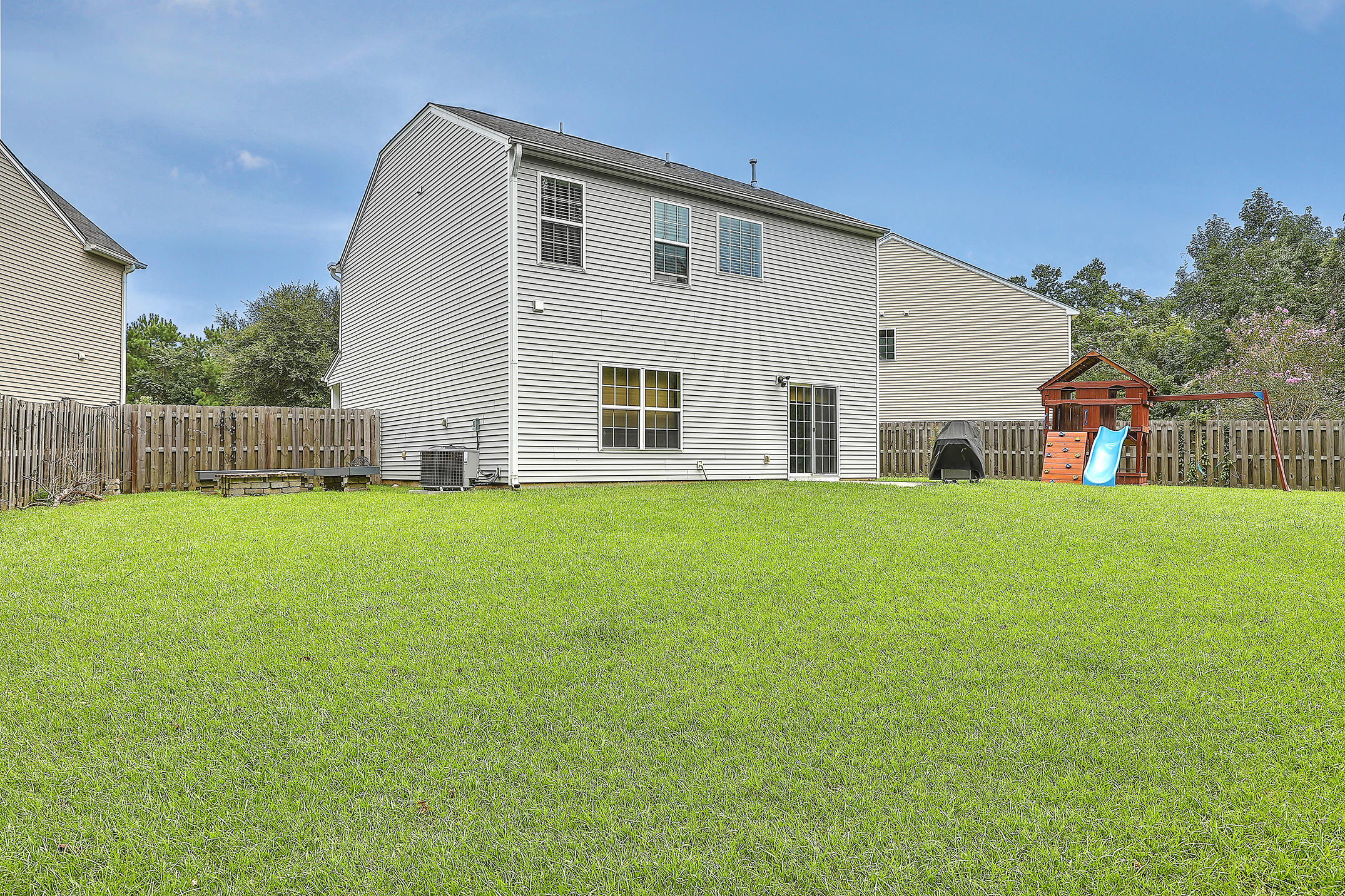 1236 Cosmos Road Summerville, SC 29483 - Photo 5 of 34 1R3A9708_09_10_11_12_13_14