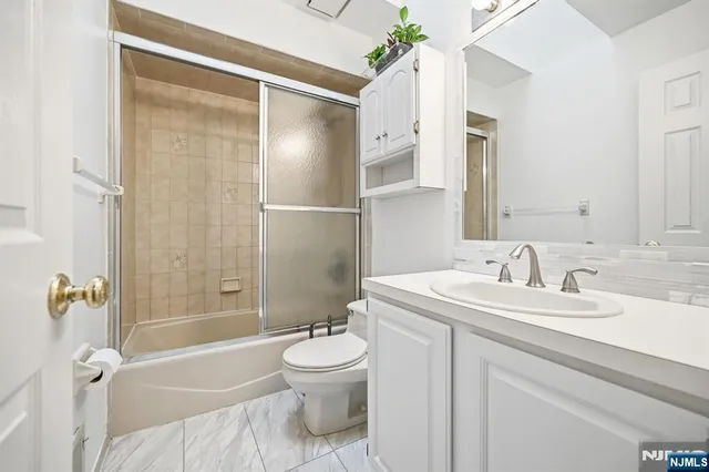 $400,000 | 5 Mountain Ridge Road, Unit UC1, Bloomingdale, NJ 07403