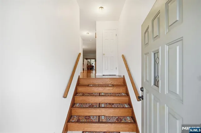 $400,000 | 5 Mountain Ridge Road, Unit UC1, Bloomingdale, NJ 07403