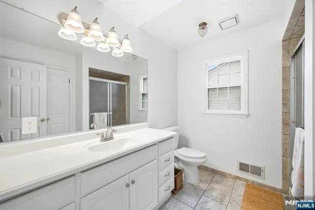 $400,000 | 5 Mountain Ridge Road, Unit UC1, Bloomingdale, NJ 07403