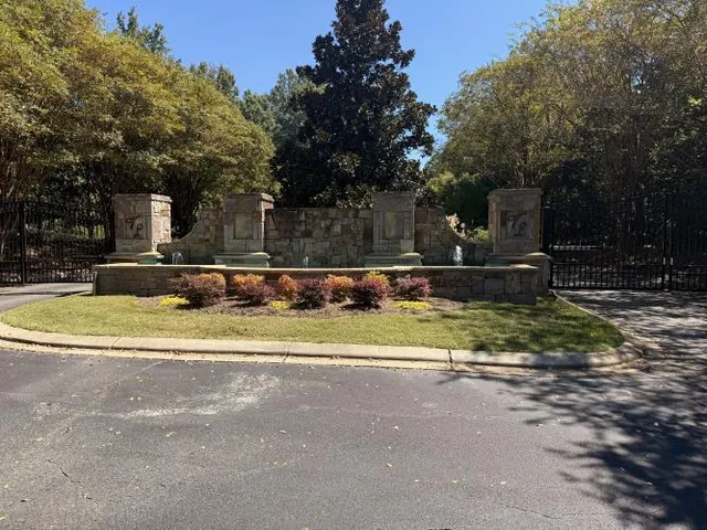 $540,000 | 8335 Victoria Lake Drive, Unit 1, Waxhaw, NC 28173