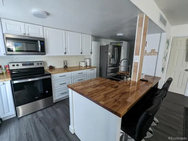 $2,350 | 7998 Chase Circle, Unit 2, Arvada, CO 80003