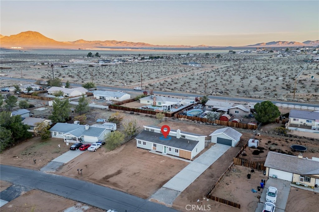 16754 Pauhaska Road Apple Valley, CA 92307 - Photo 3 of 19 a view of a city