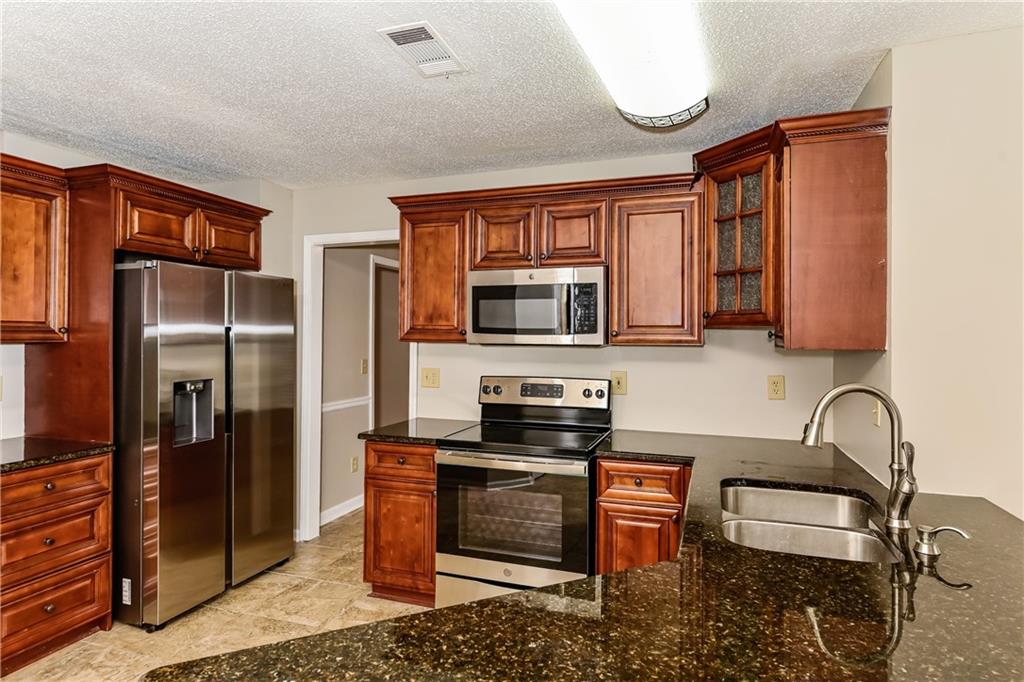 3307 Poplar Ridge Drive Rex, GA 30273 - Photo 7 of 15