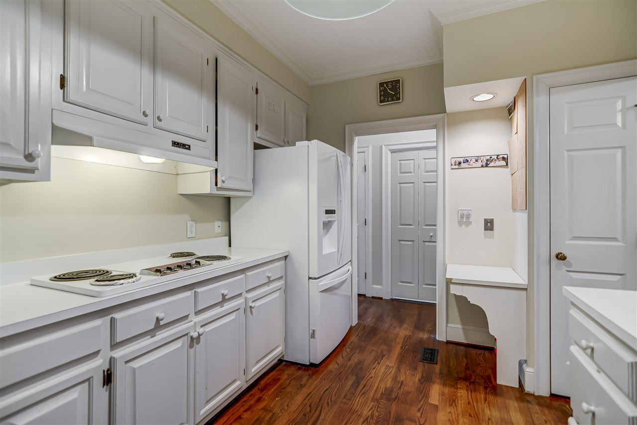 3309 Ridgecrest Court Raleigh, NC 27607 - Photo 8 of 21 Photo 8