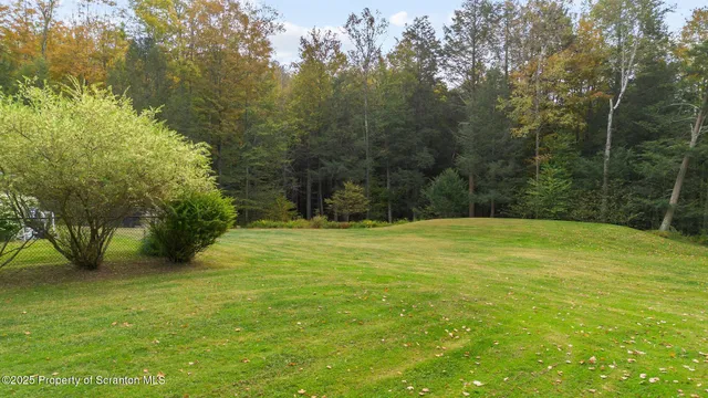 $1,150,000 | 321 Hemlock Drive, Lake Ariel, PA 18436