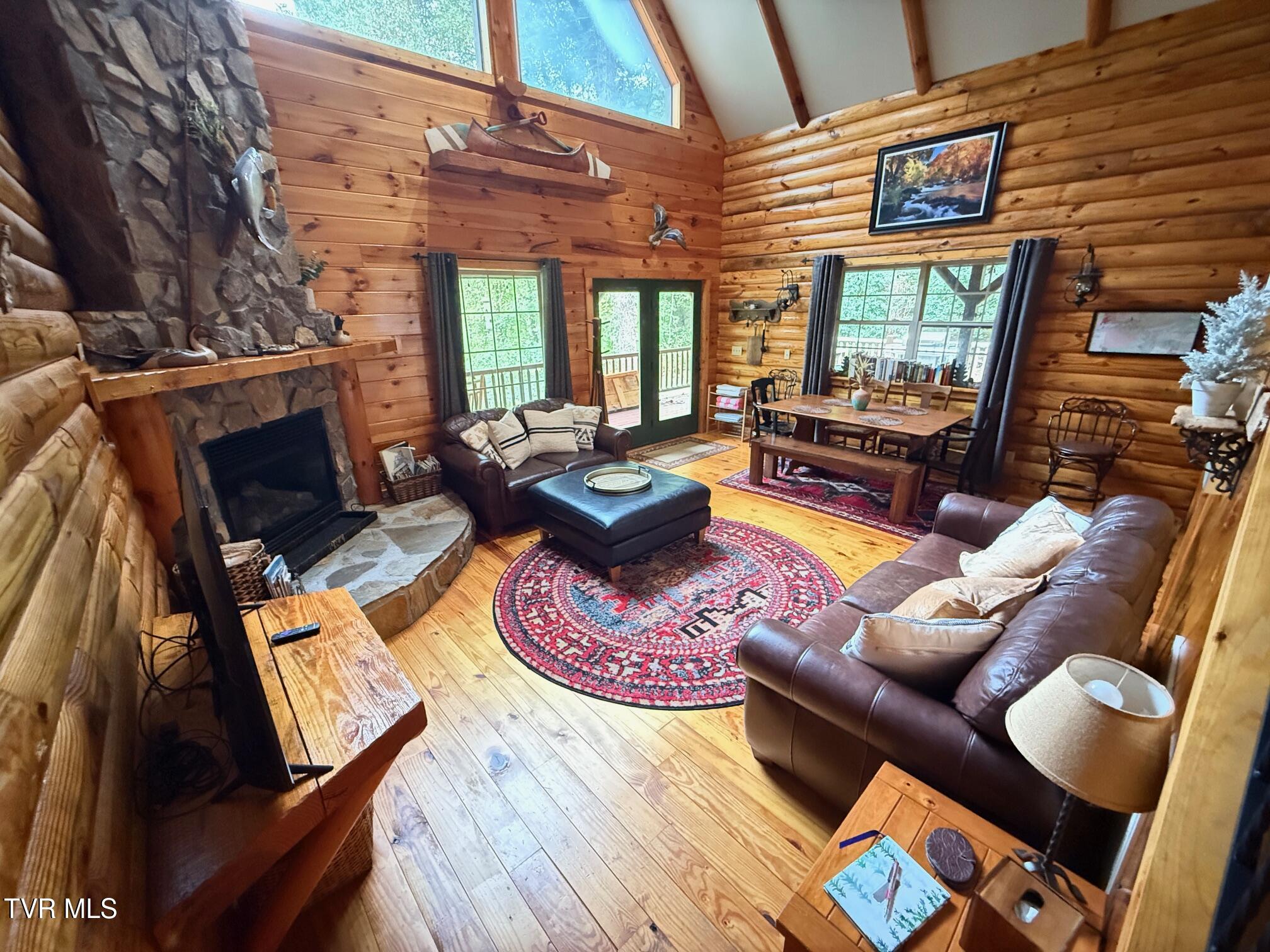 236 Lakeside Drive Butler, TN 37640 - Photo 12 of 61 IMG_1521