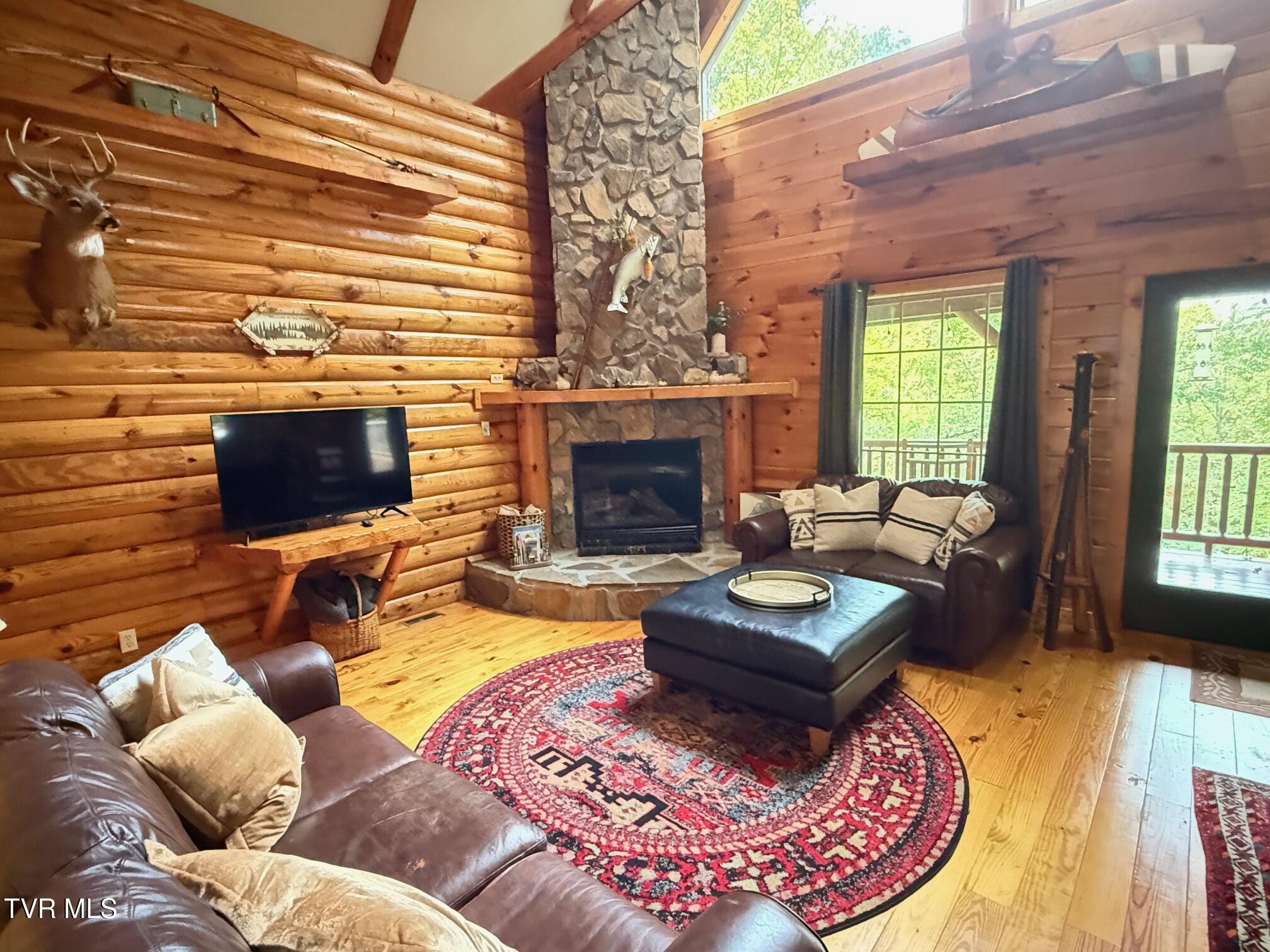 236 Lakeside Drive Butler, TN 37640 - Photo 15 of 61 IMG_1525