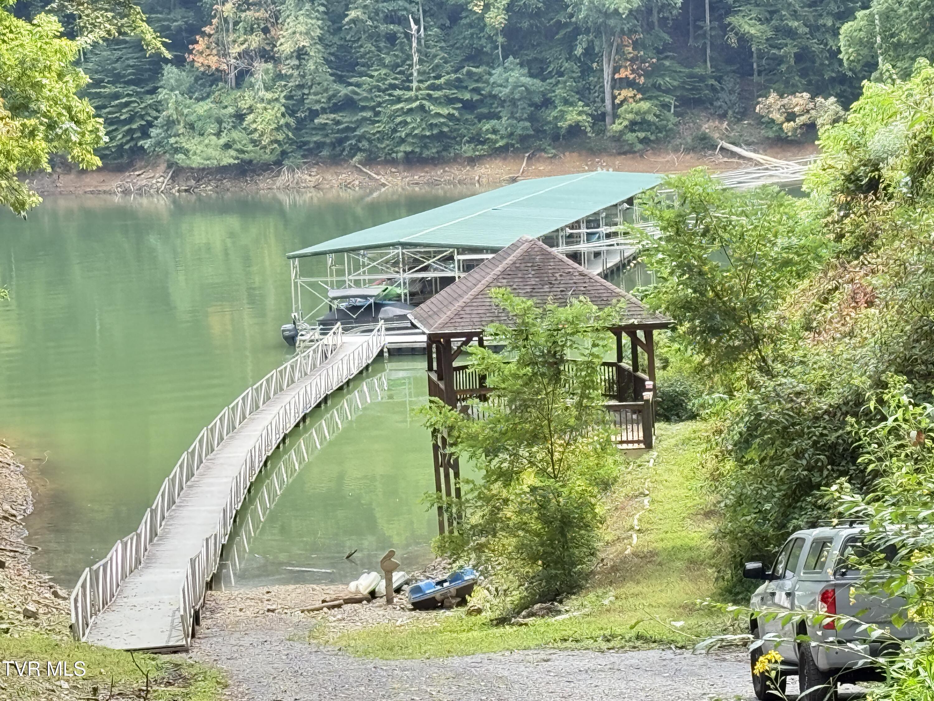 236 Lakeside Drive Butler, TN 37640 - Photo 40 of 61 IMG_1323