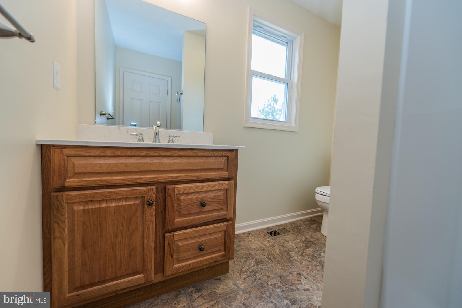 Soper Berkeley Springs, WV 25411 - Photo 14 of 26 Bath