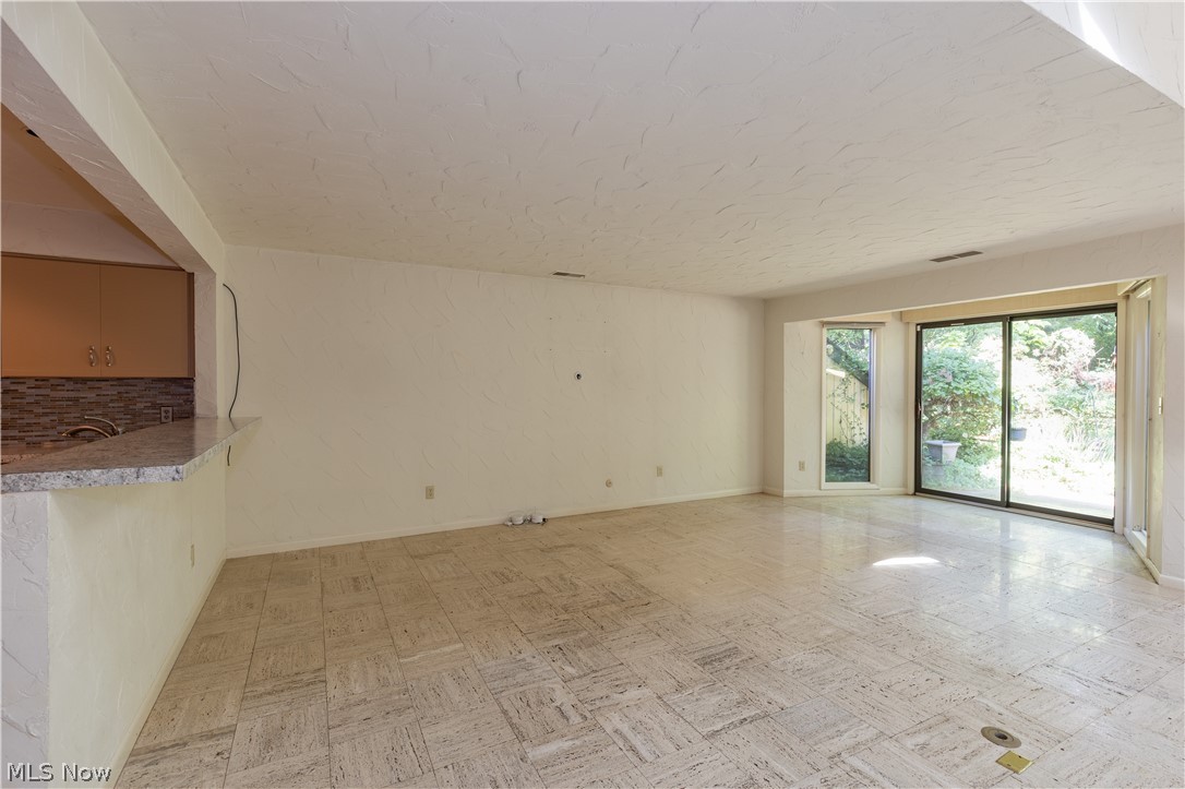620 Hampton Ridge Drive Akron, OH 44313 - Photo 11 of 41 Gallery Image 11