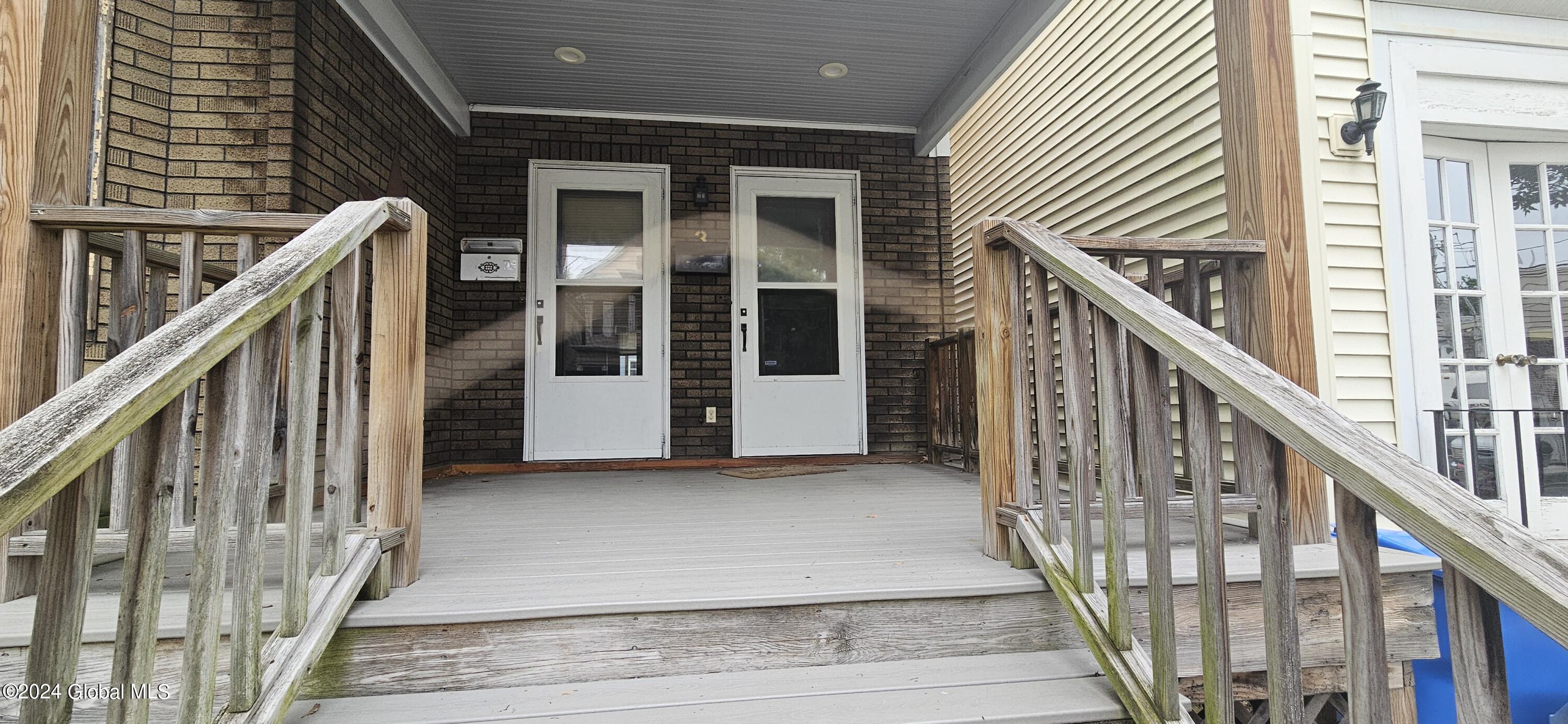 3 Hurlbut Street Albany, NY 12209 - Photo 2 of 20 20240730_085509