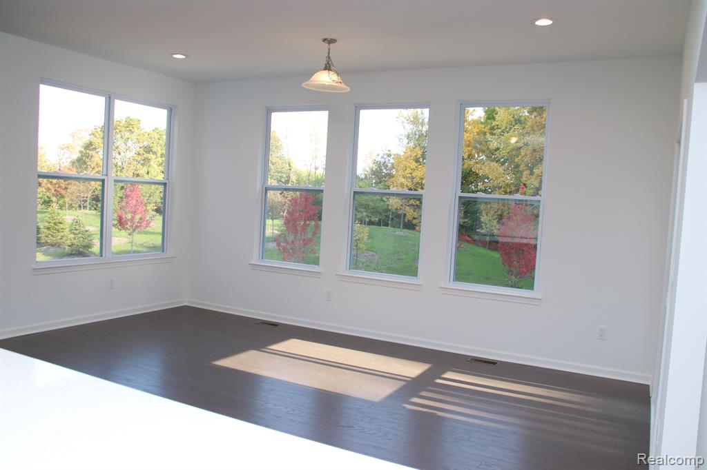 22649 Novi Road Novi, MI 48375 - Photo 19 of 66 Gallery Image 19