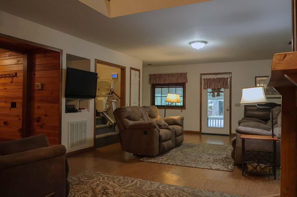 222 Flood Town Road Chatsworth, GA 30705 - Photo 7 of 27 Gallery Image 7
