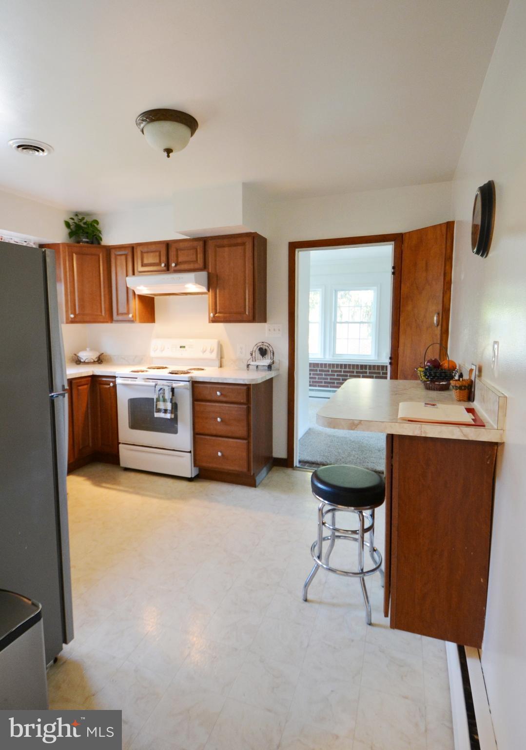310 Hook Road Westminster, MD 21157 - Photo 8 of 30 Kitchen breakfast bar.