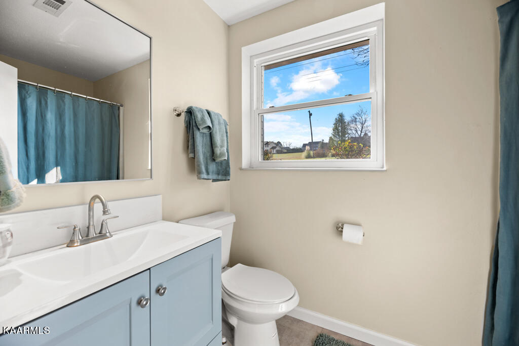 308 McFee Road Knoxville, TN 37934 - Photo 32 of 43 Lower Level Full Bathroom