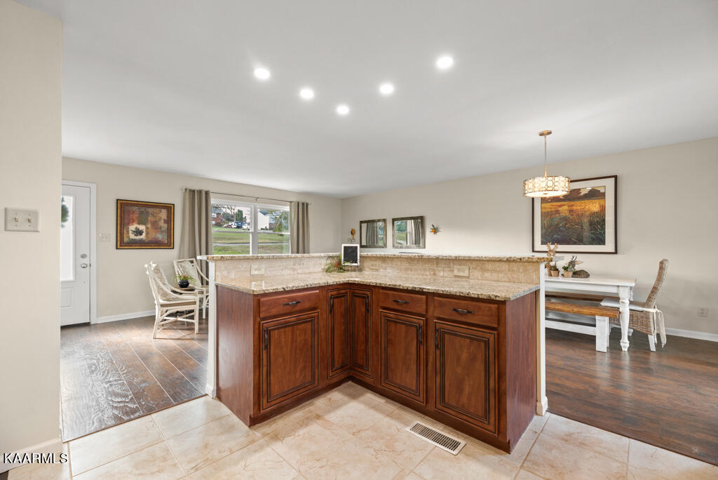 308 McFee Road Knoxville, TN 37934 - Photo 7 of 43 Kitchen