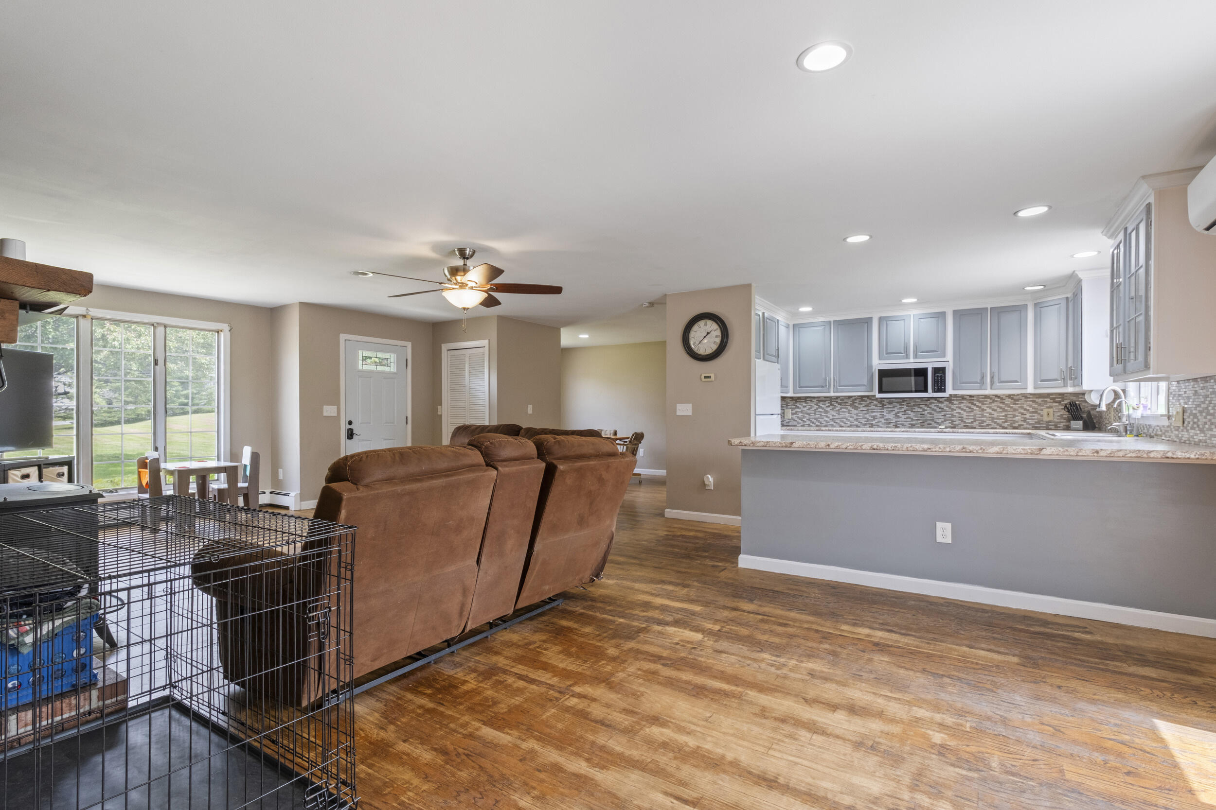 446 Eastern Avenue Augusta, ME 04330 - Photo 12 of 45 446_eastern_ave-interior-1