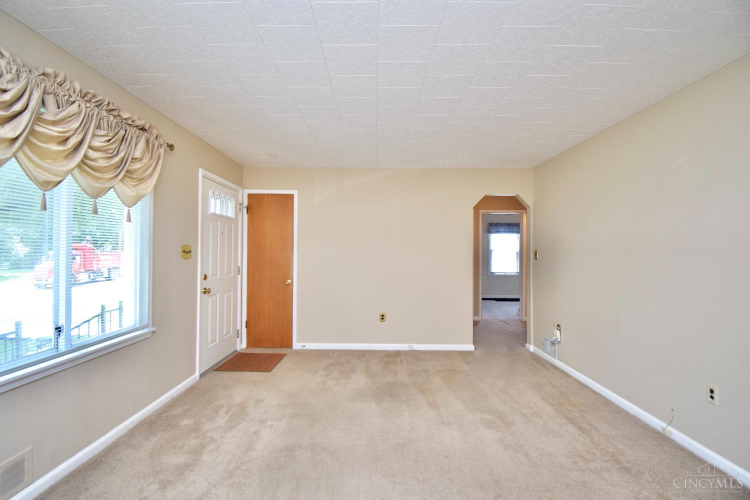 3689 Eyrich Road Cincinnati, OH 45248 - Photo 6 of 40 Gallery Image 6