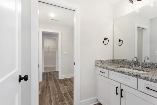 $3,295 | 304 Jasmine Park, Hermitage, TN 37076