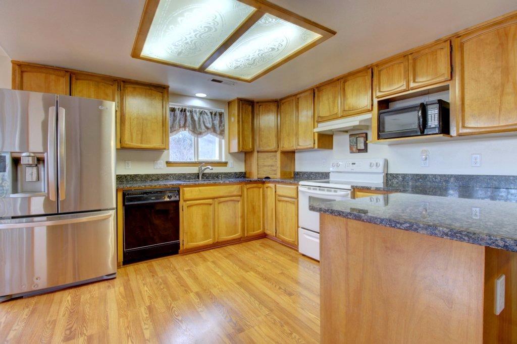 210 Rene Drive Shady Cove, OR 97539 - Photo 6 of 33 Additional Photo