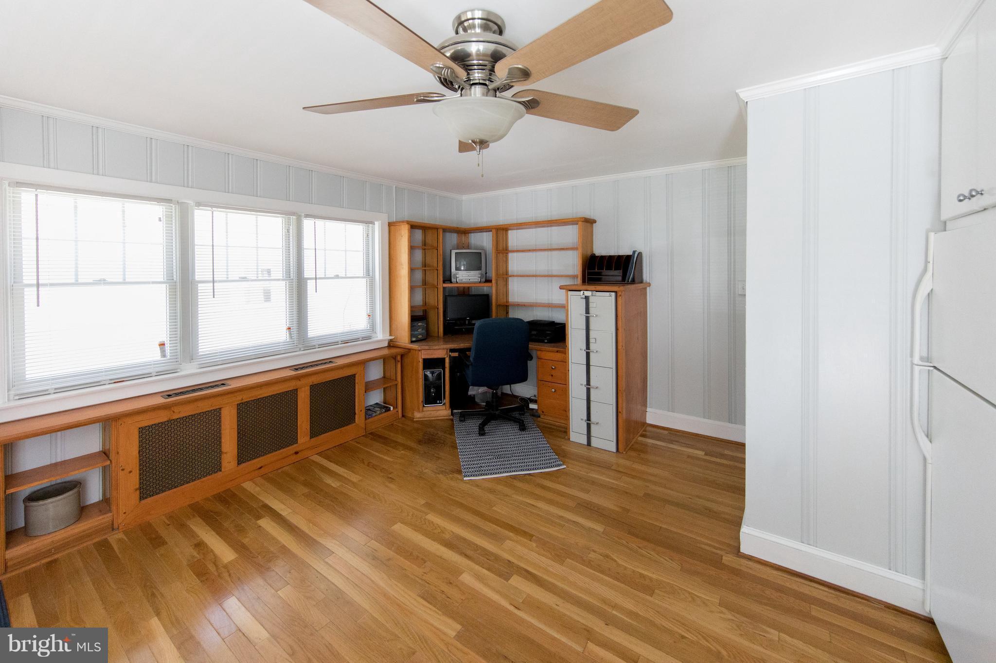4707 Edmonston Road Hyattsville, MD 20781 - Photo 11 of 30 office