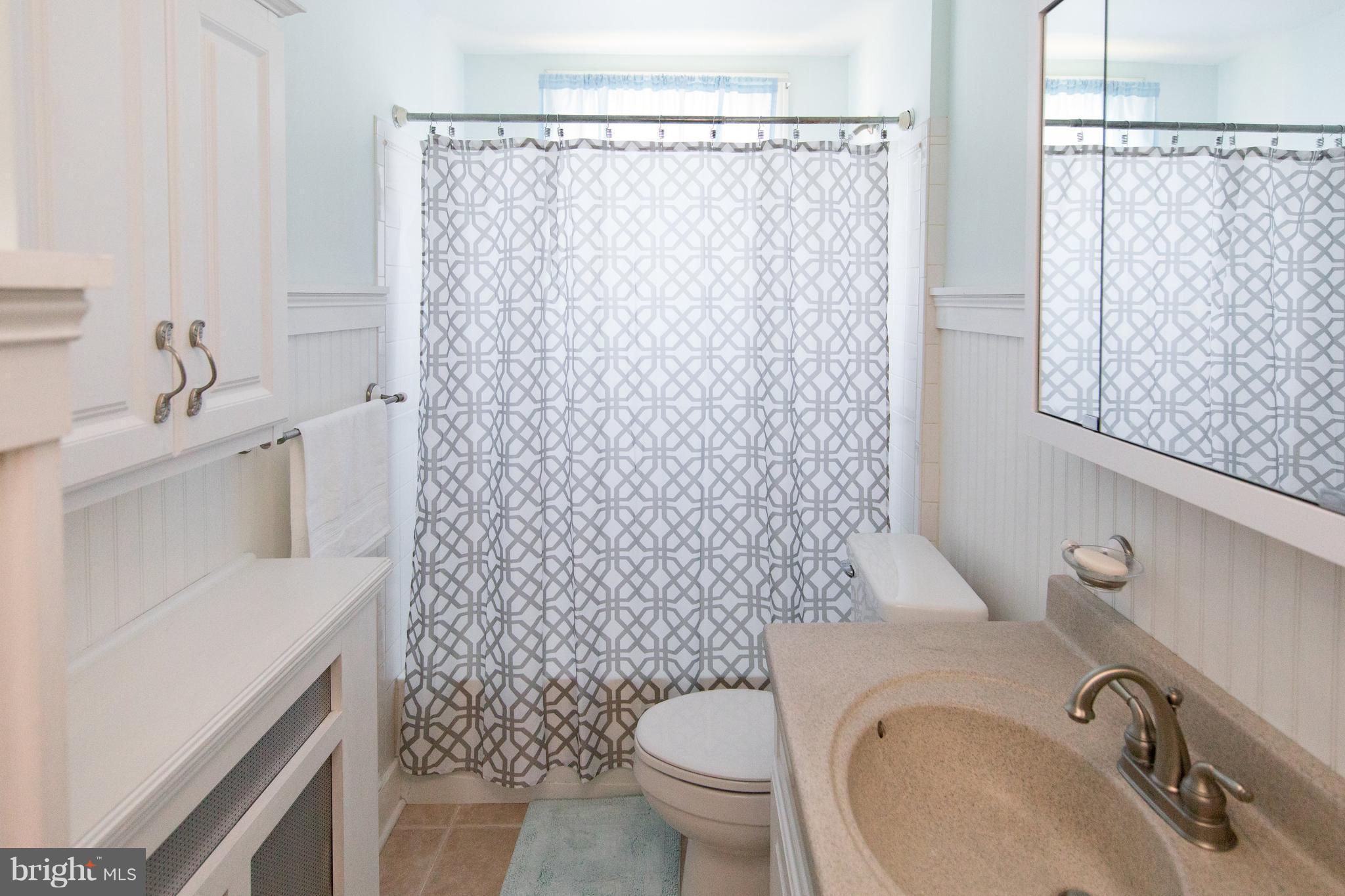 4707 Edmonston Road Hyattsville, MD 20781 - Photo 14 of 30 Bath