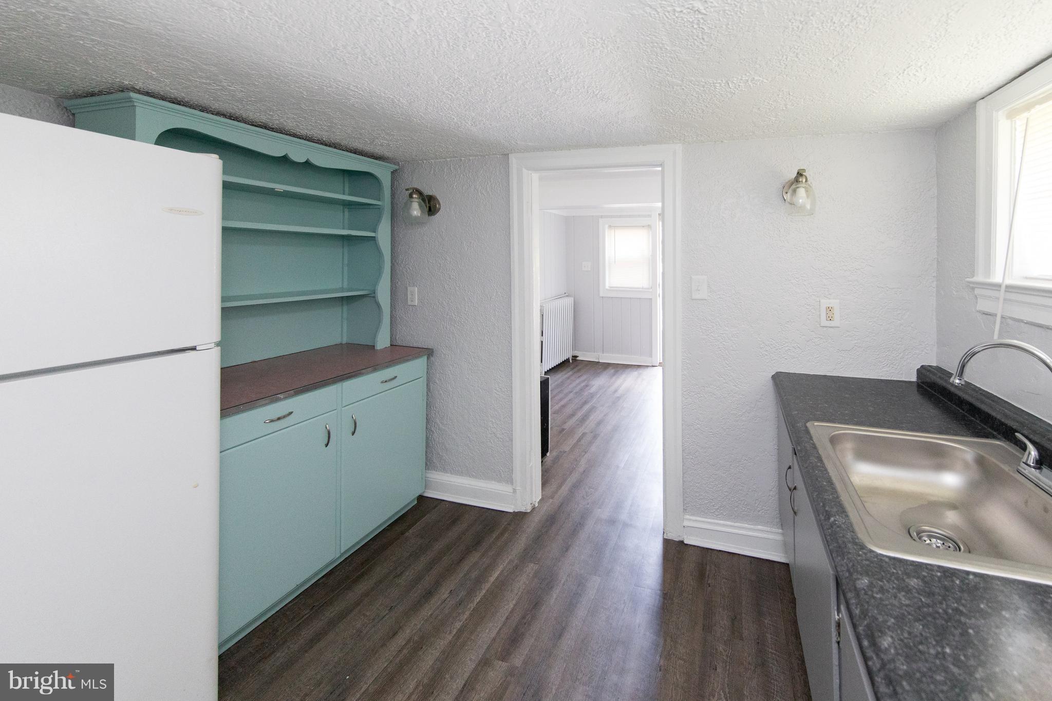 4707 Edmonston Road Hyattsville, MD 20781 - Photo 25 of 30 Kitchen