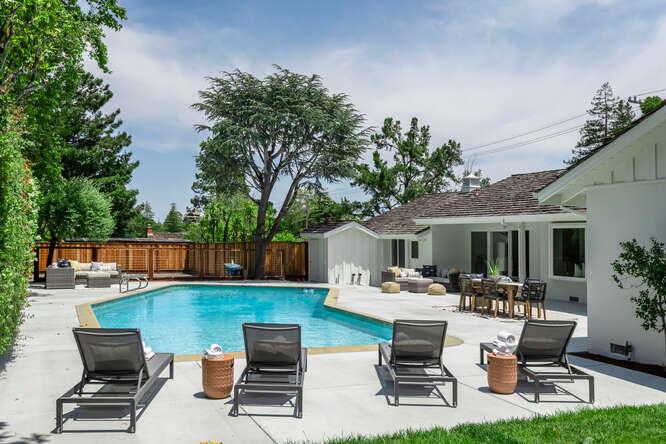 350 Crystal Springs Road Hillsborough, CA 94010 - Photo 27 of 32 Gallery Image 27