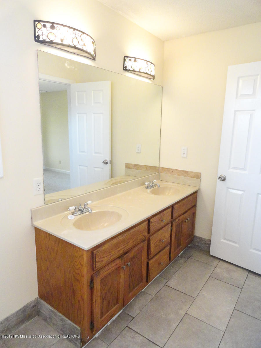 350 Woodview Road Byhalia, MS 38611 - Photo 13 of 19 DSC02354-1