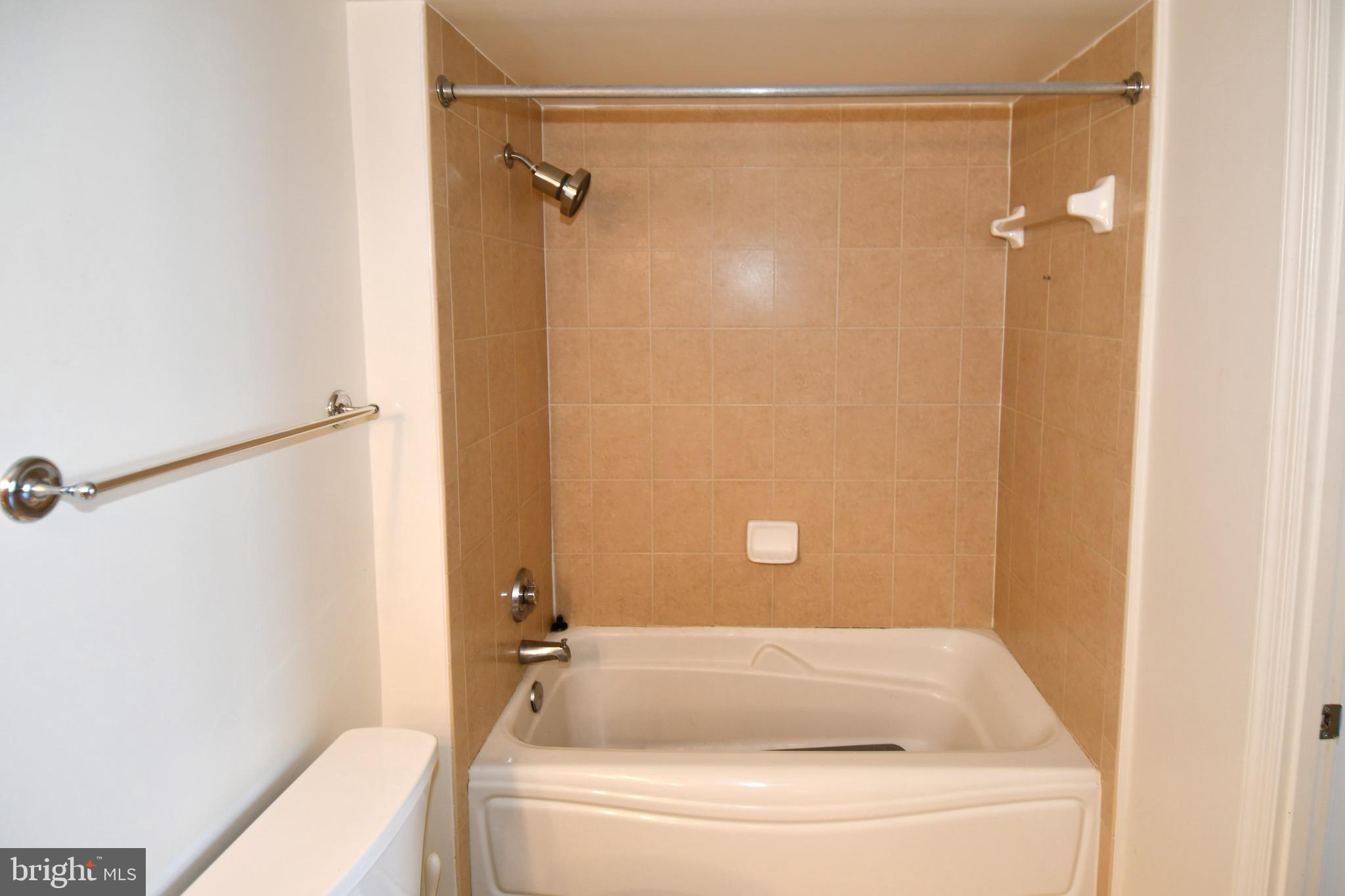 11800 Sunset Hills Road, Unit 1024 Reston, VA 20190 - Photo 18 of 41 Bathroom