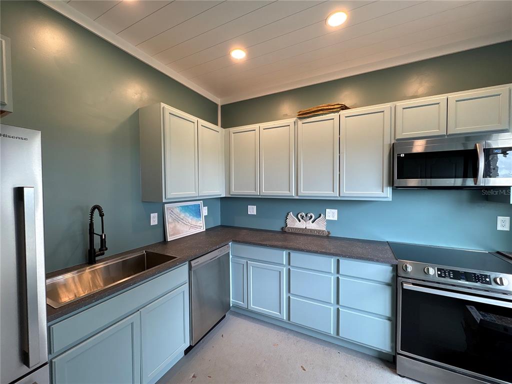 1575 Northeast 100th Street Anthony, FL 32617 - Photo 12 of 45