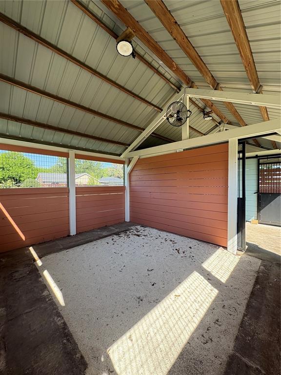 1575 Northeast 100th Street Anthony, FL 32617 - Photo 9 of 29 a view of a garage