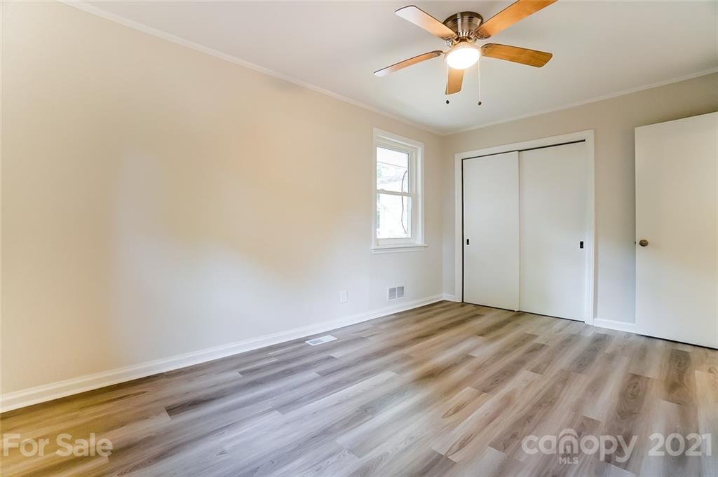 807 Lochridge Road Charlotte, NC 28209 - Photo 24 of 45 Gallery Image 24