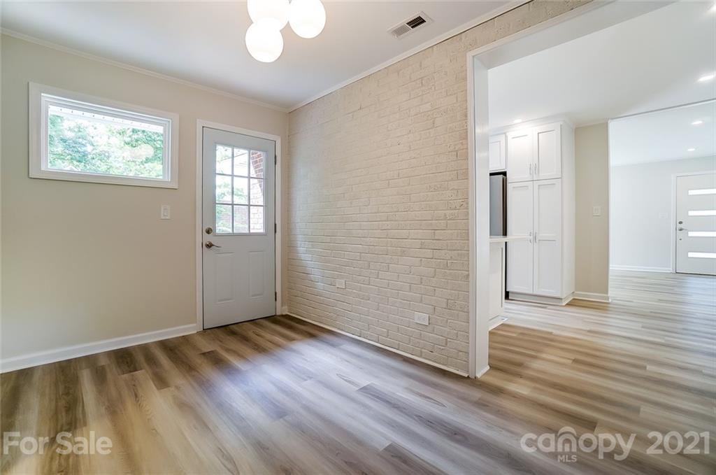 807 Lochridge Road Charlotte, NC 28209 - Photo 35 of 45 Gallery Image 35