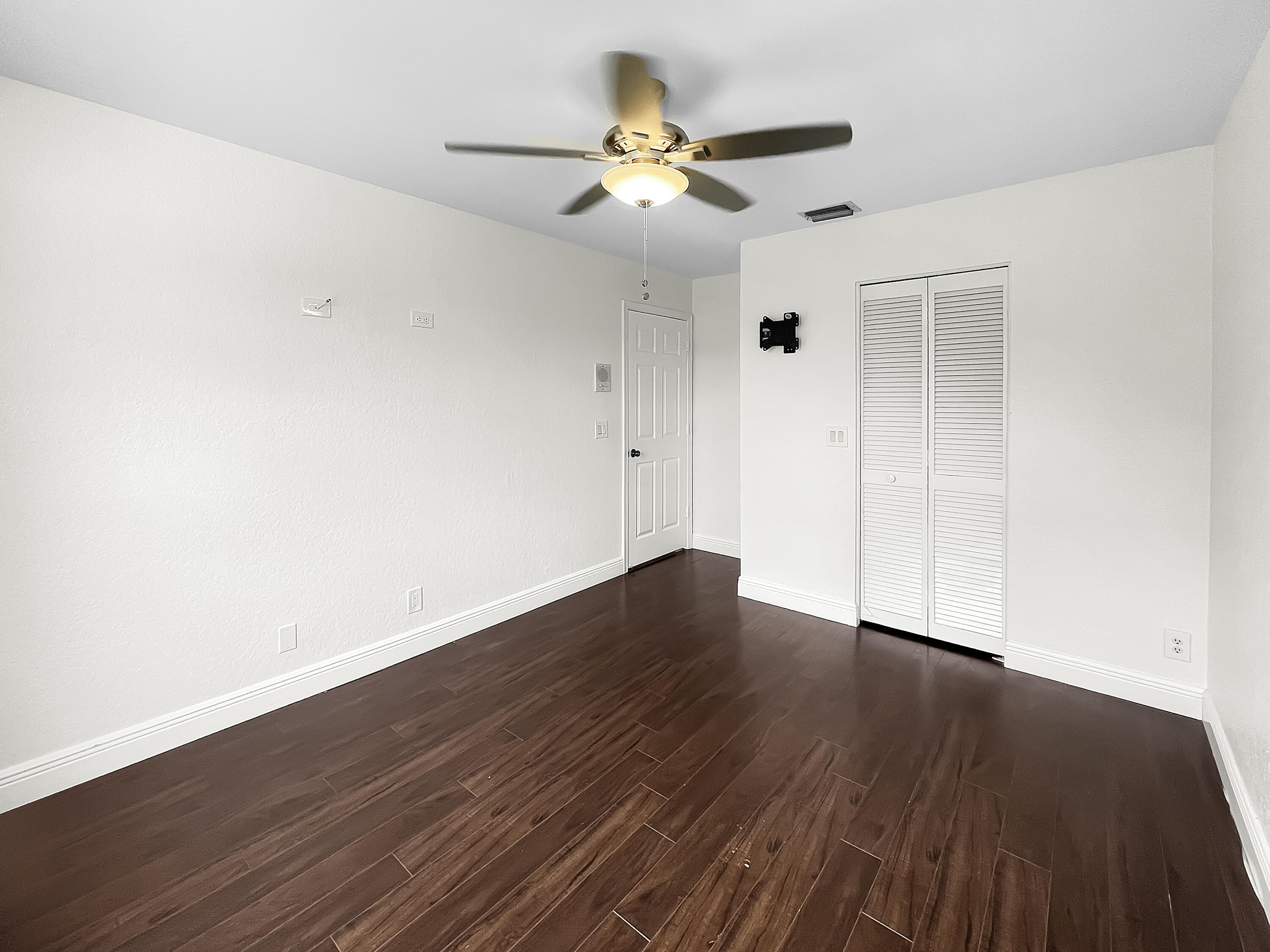 11292 Coral Key Drive Boca Raton, FL 33498 - Photo 35 of 50 Bedroom 3 w/Walk-In Closet