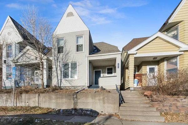 $225,000 | 303 West 4th Street, Duluth, MN 55806